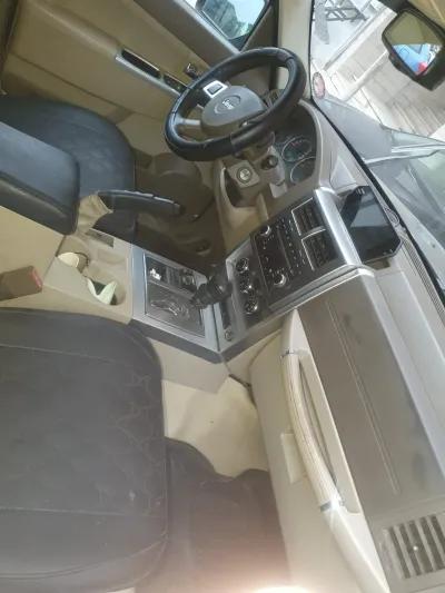 جيب تشيروكي 2009