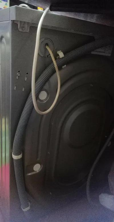 غسالة وايت بوينت ايطالي 1200 لفة 7 كيلو حالة جيدة في صفط اللبن, الجيزة - 4,800 EGP