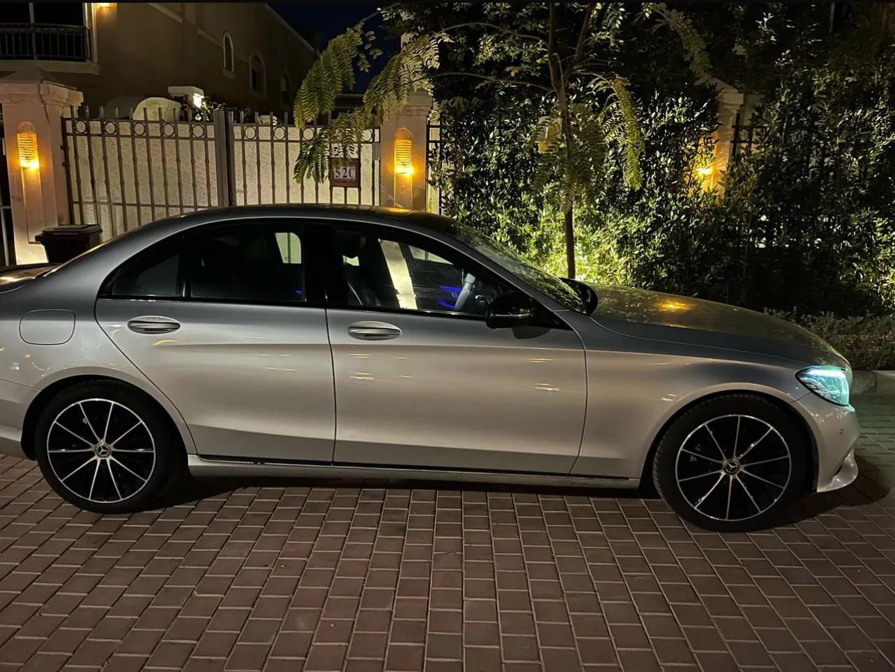 مرسيدس c200 للبيع