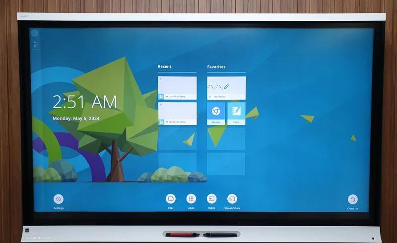 شاشة تفاعلية 75 بوصة براند امريكي SMART في مدينة كفر الشيخ, كفر الشيخ - 65,000 EGP