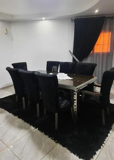 سفرة مودرن استانلس x خشب، كسر زيرو باللزق بتاعها. في مدينة كفر الشيخ, كفر الشيخ - 50,000 EGP