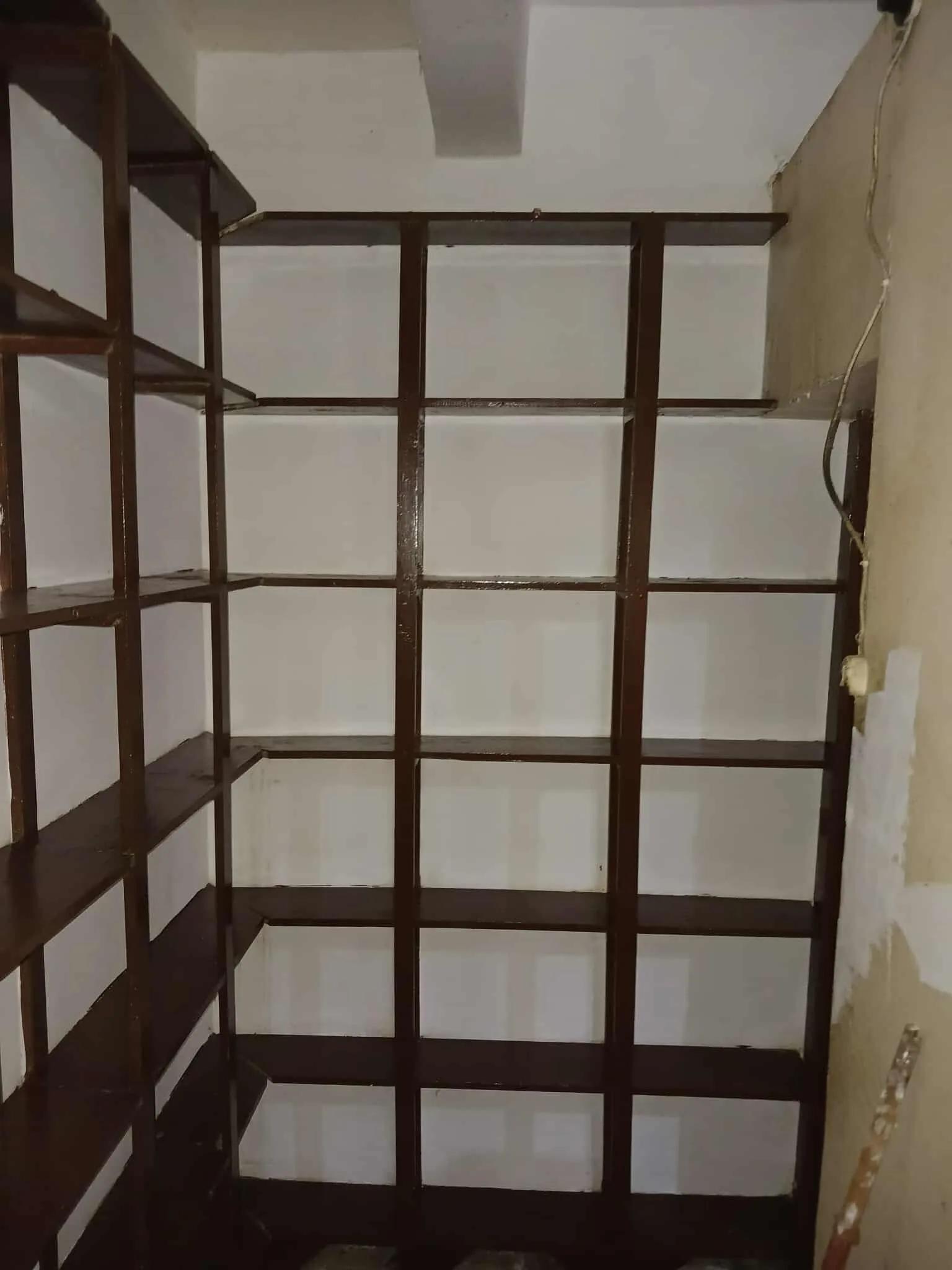 محل للايجار 35 متر مجهز بالكامل يصلح سوبر ماركت او صيدليه