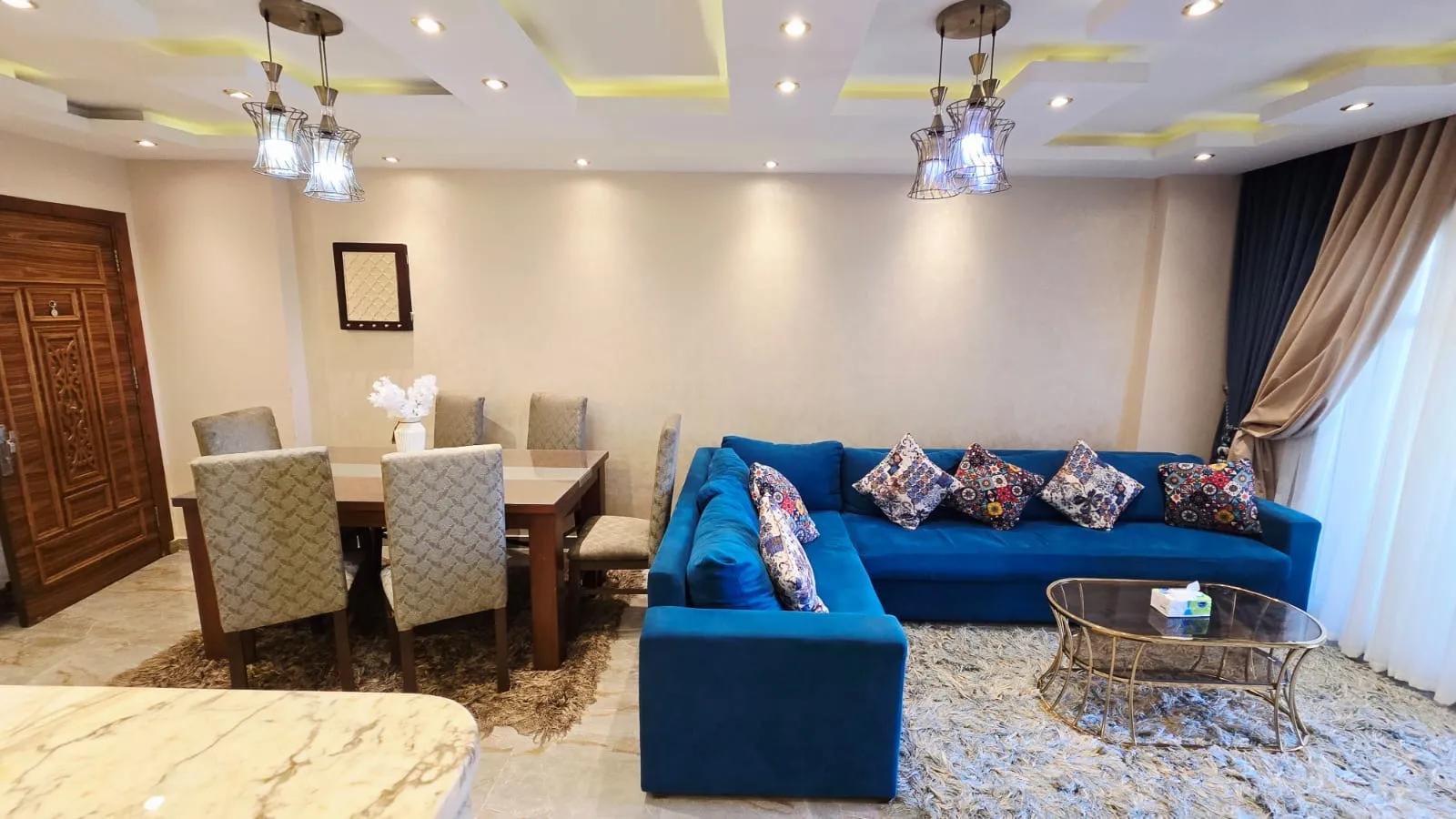 شقه للايجار مفروش تحفه في مدينتي b7