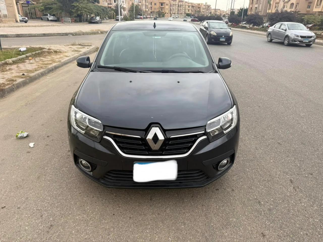 عربية رينو لوجان ٢٠٢١ فابريكة بالكامل مالك اول صيانات توكيل