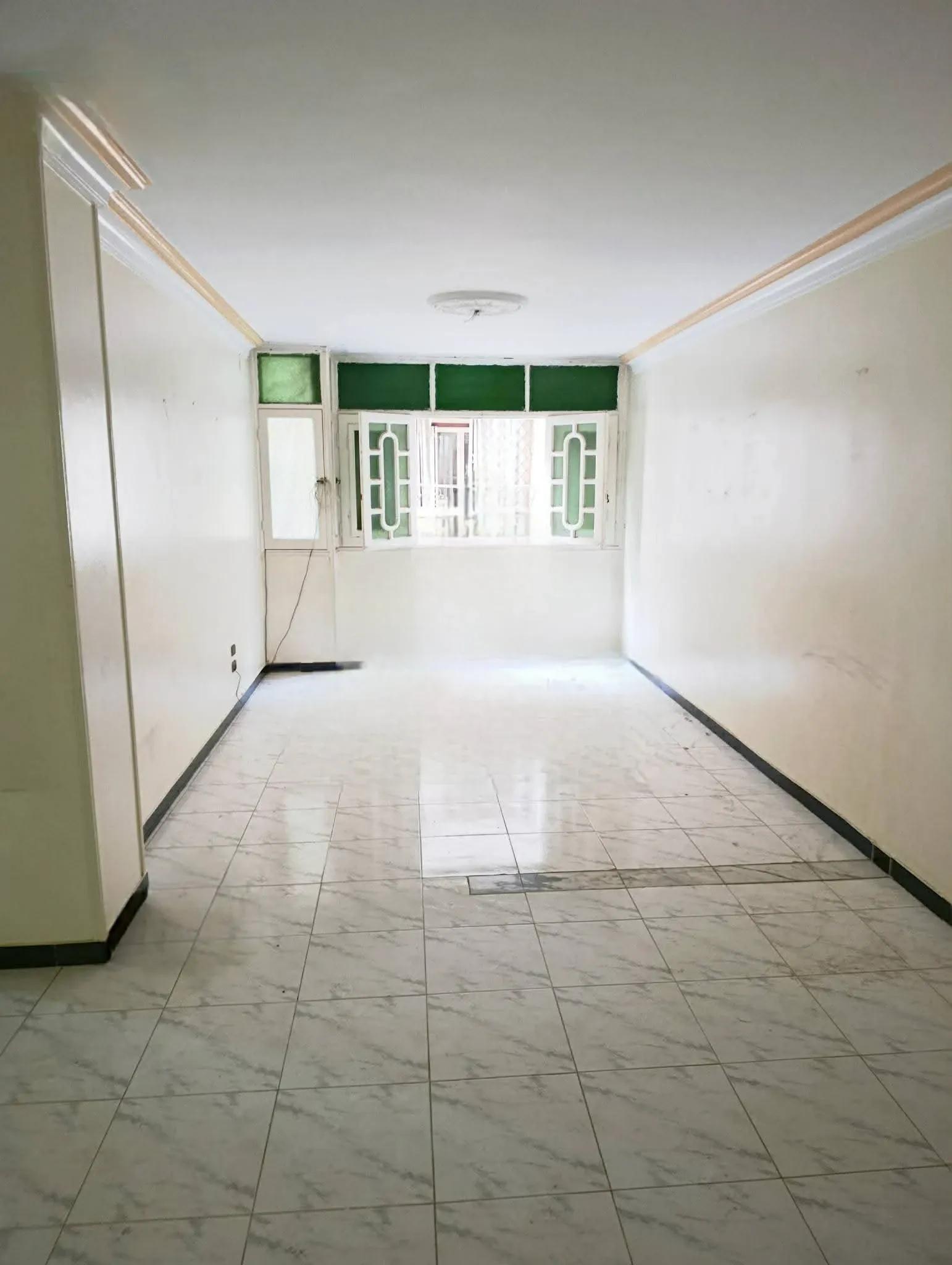 شقة للبيع بالمنصورة سامية الجمل