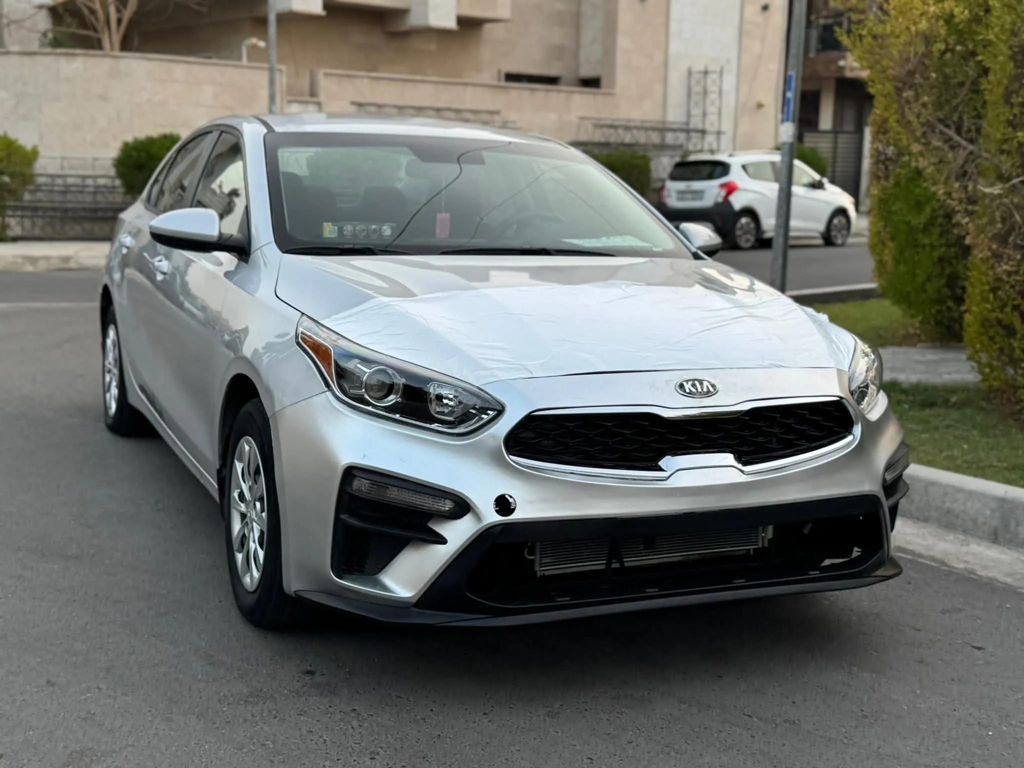 صاله خلفي للبيع كيا سيراتو