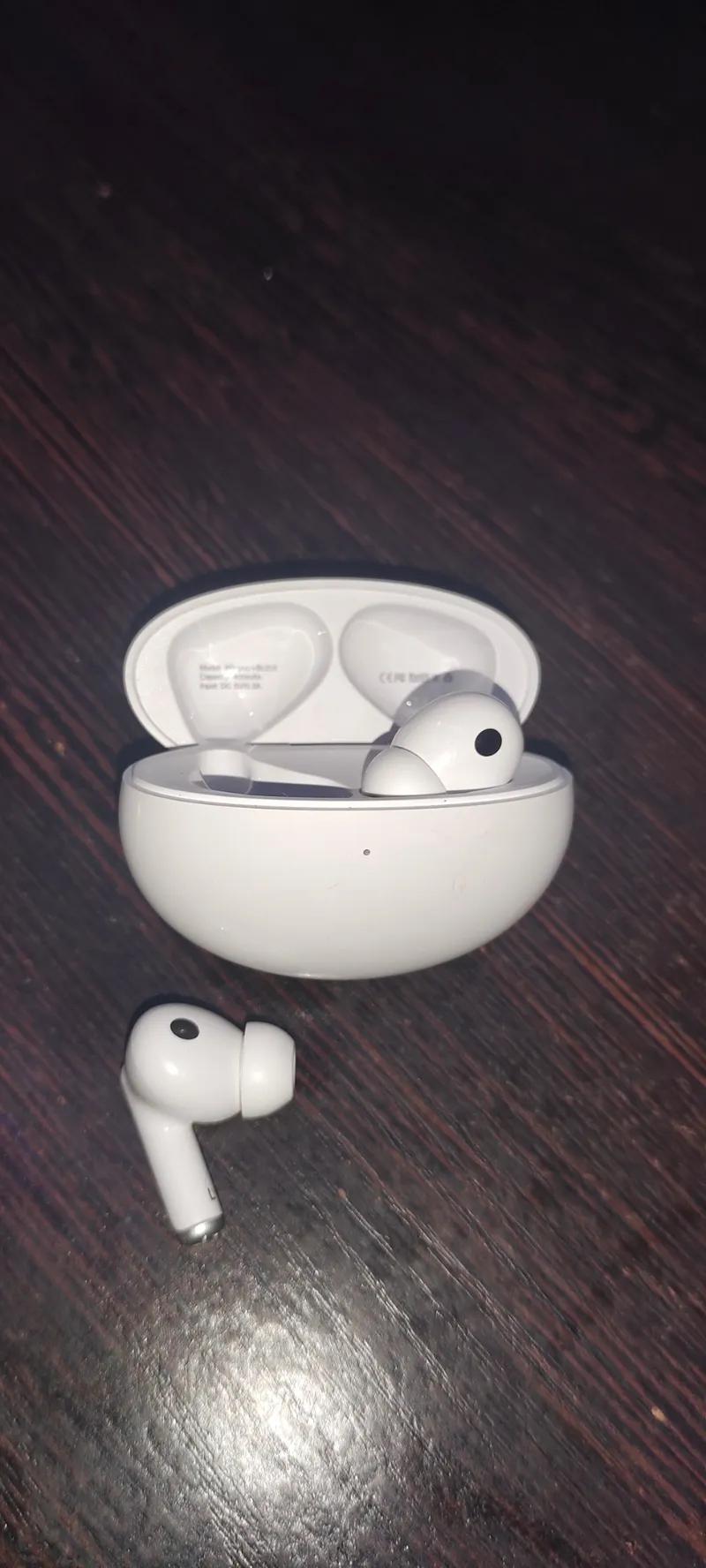 ايربودز وينجو في طنطا, الغربية - 1,200 EGP