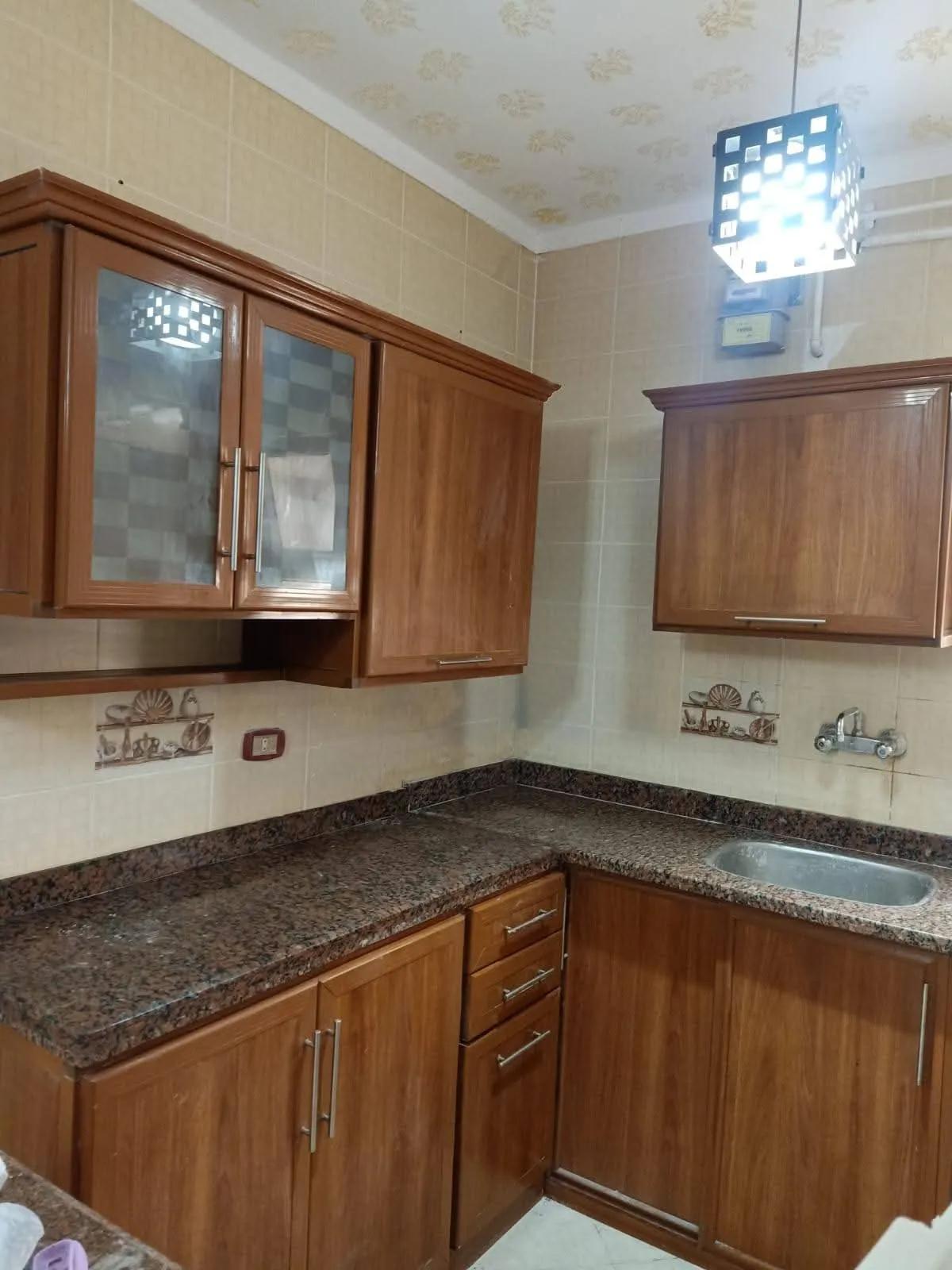 شقه للايجار مفروش في بدر الدين