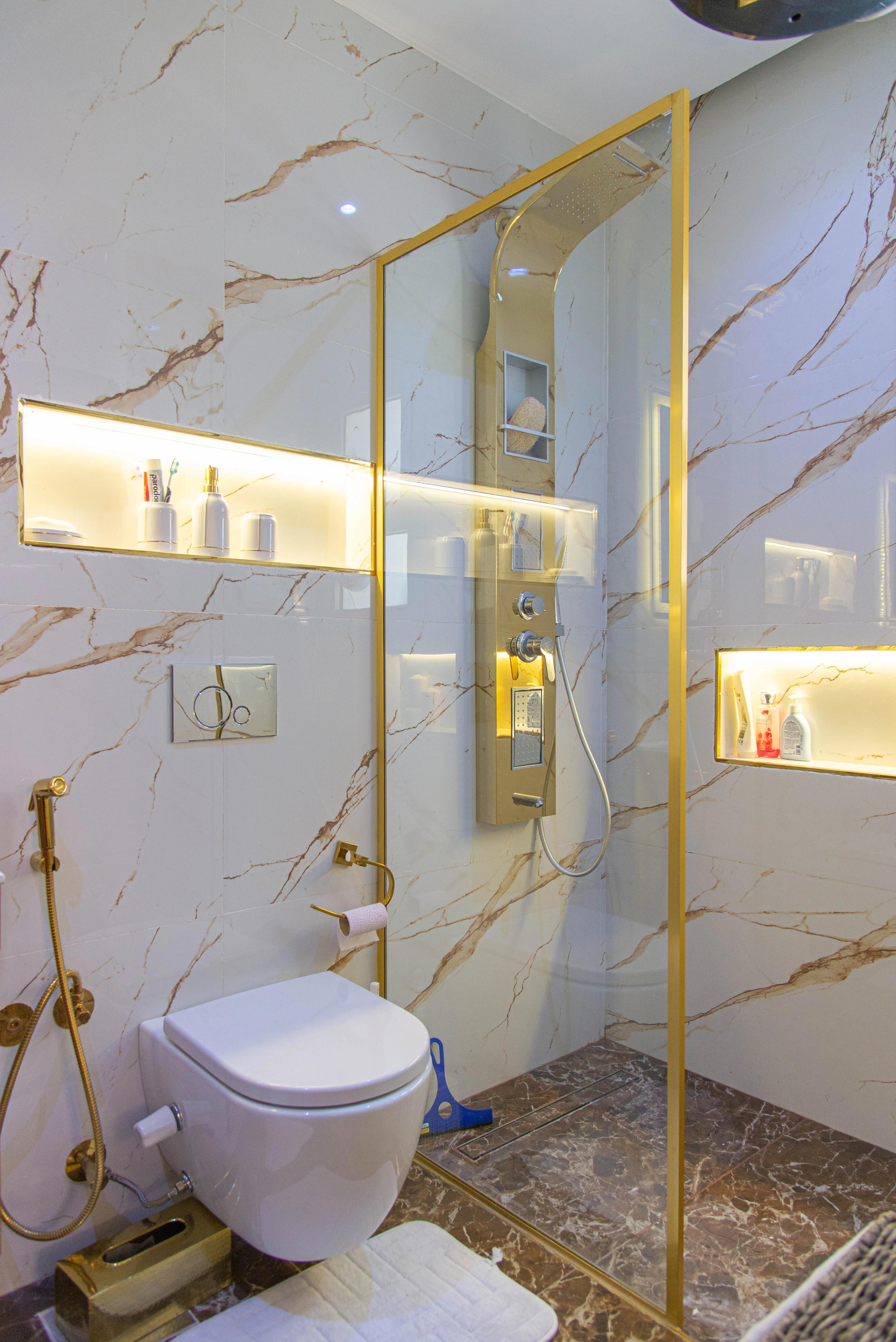 بنتهاوس 220م في كمبوند استون ريزيدنس وروف