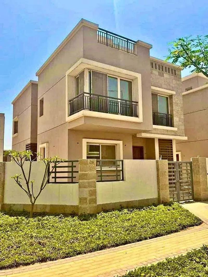 شقة للبيع في تاج سيتي