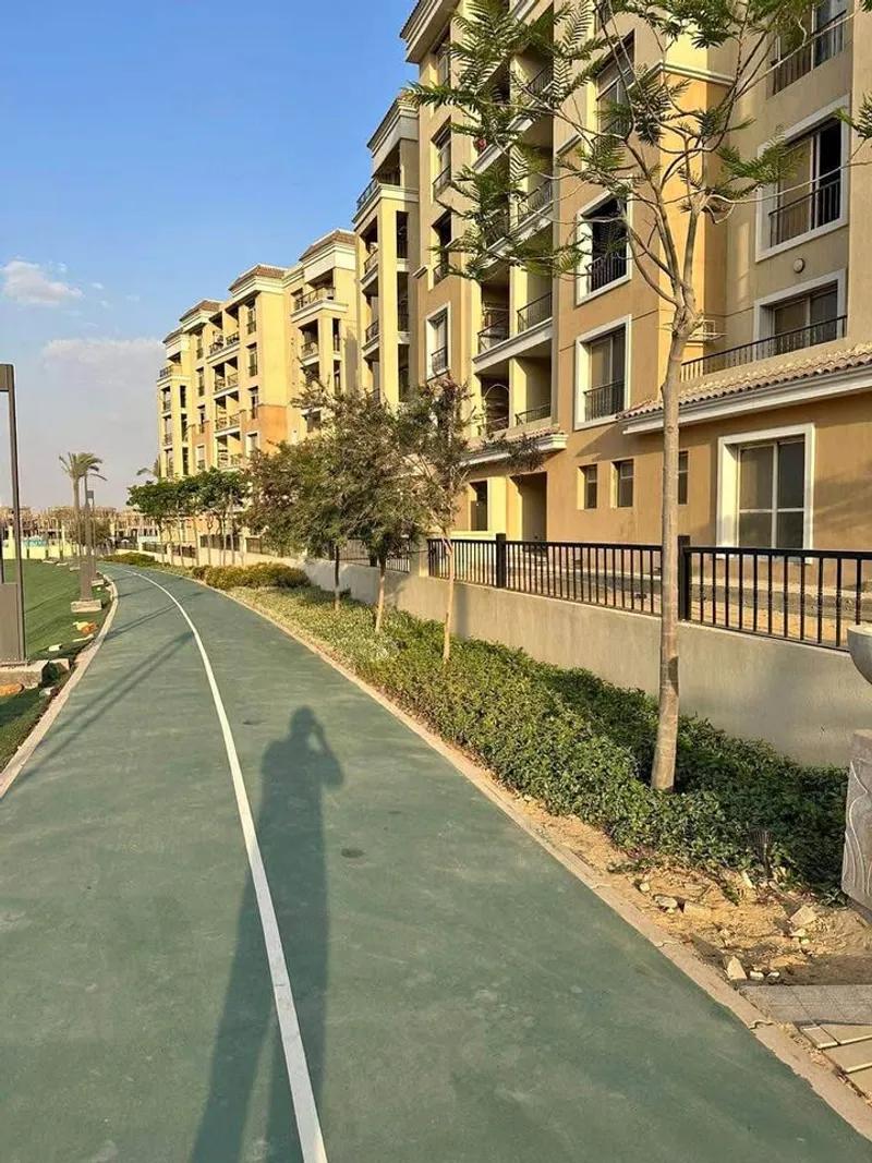 شقة للبيع في تاج سيتي