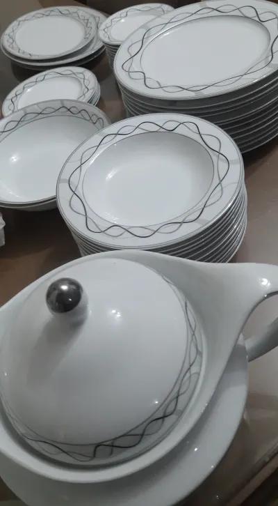 طقم صينى وارد الامارات ١٢٨ قطعة في حدائق الاهرام, الجيزة - 8,000 EGP