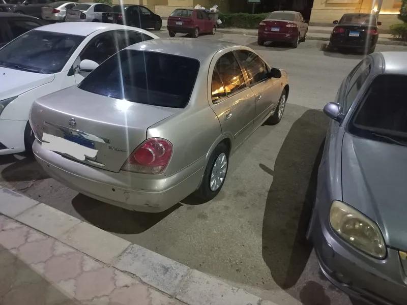 نيسان أخرى 2009