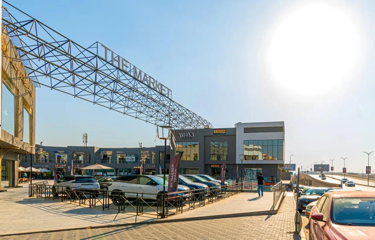 للبيع عياده ع جمال عبدالناصر القاهره الجديده استلام9شهور قسط