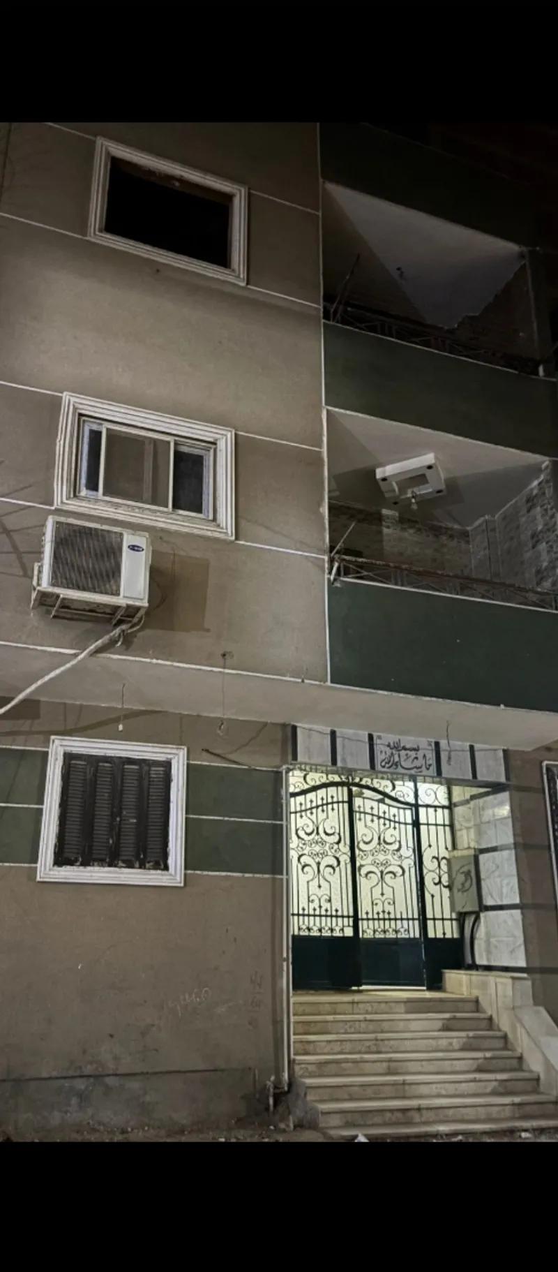 عمارة سكنية للبيع في جسر السويس