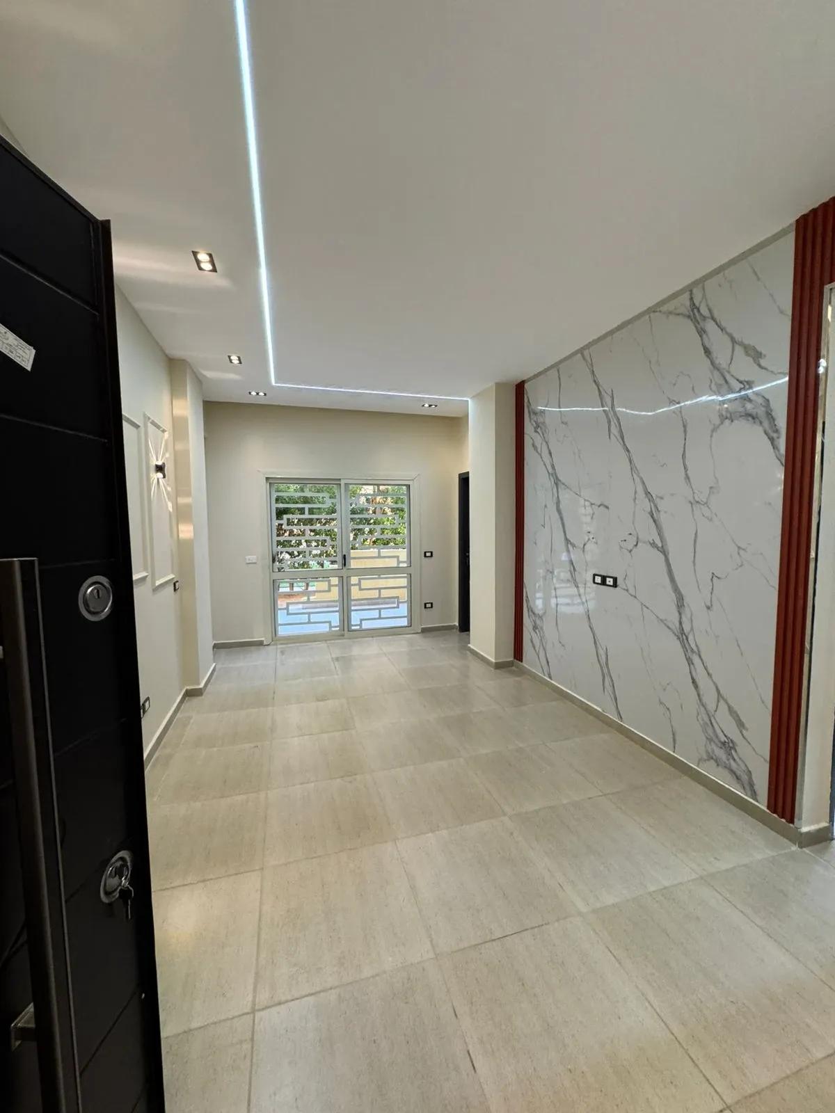 للبيع داخل كمبوند دجلة بالمز - معمار المرشدي طريق الواحات