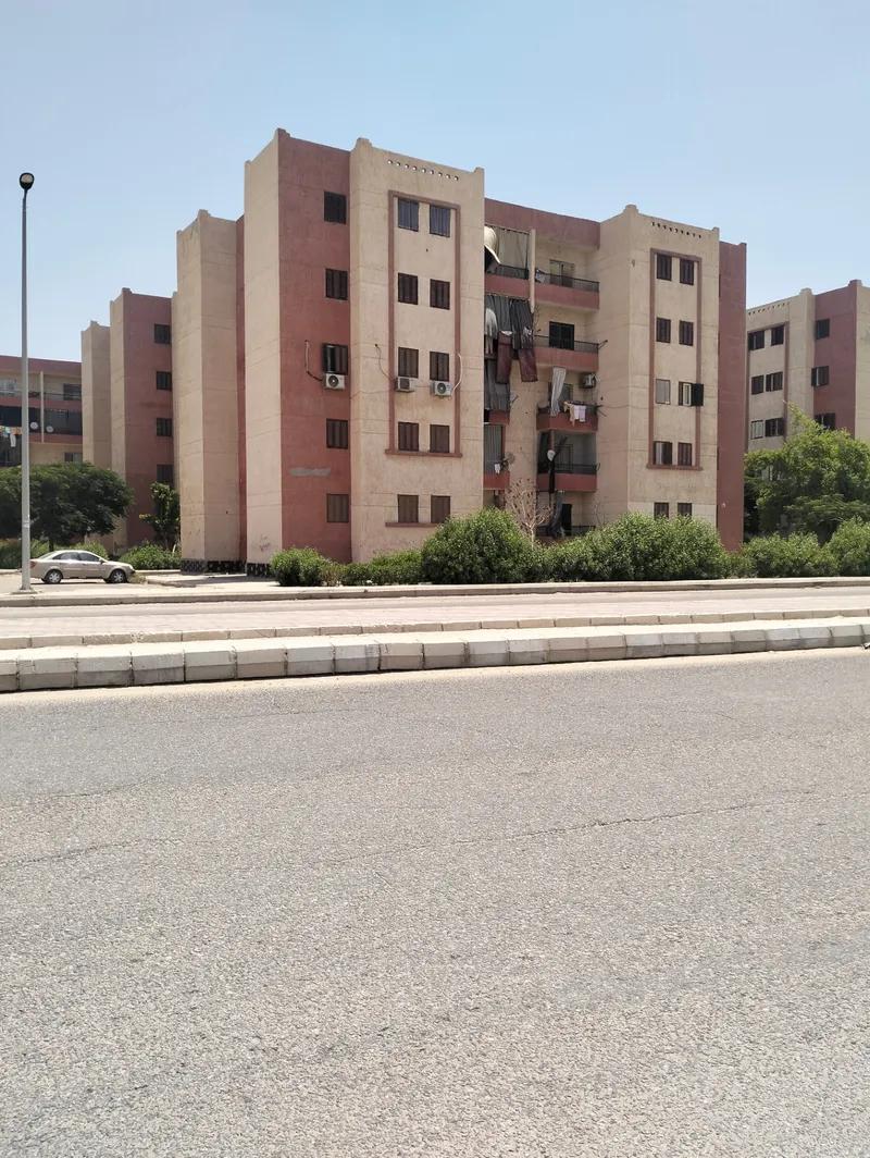 شقة للبيع في العاشر من رمضان