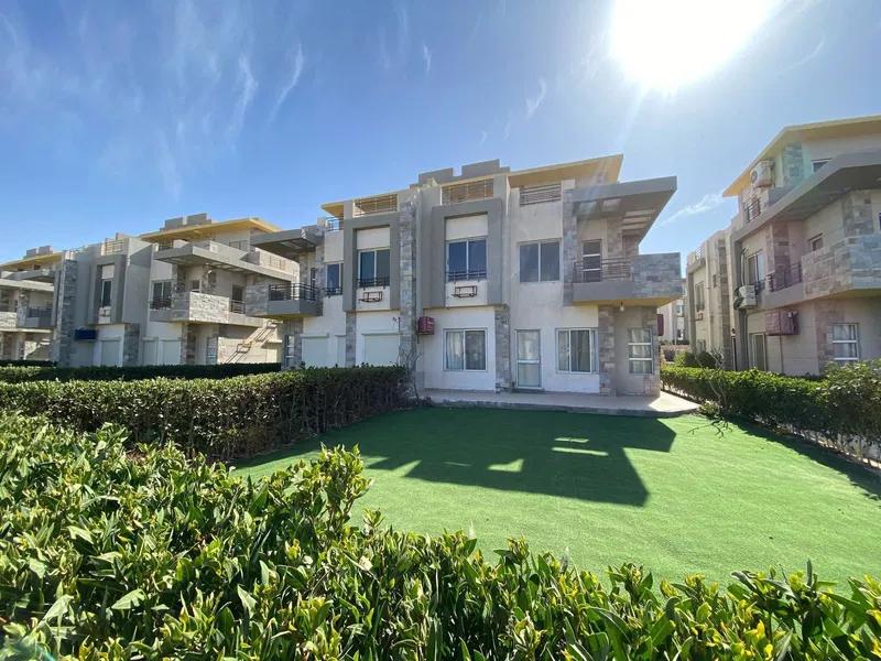 توين هاوس للبيع في سيسليا لاجونز