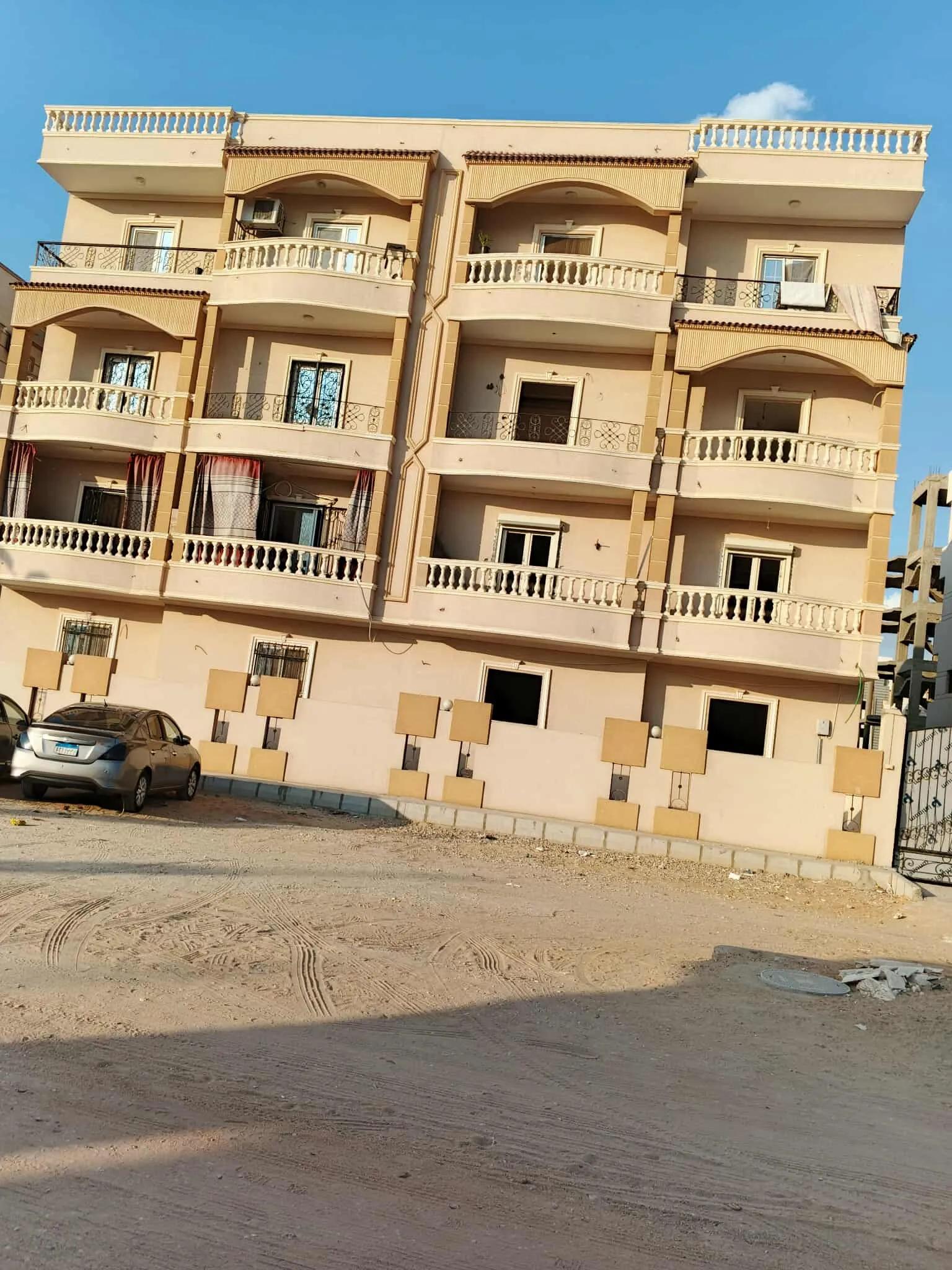 شقه للبيع في الحي اليوناني