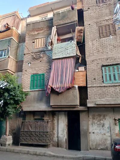 منزل للبيع 4 ادوار في شبرا, القاهرة - 3,500,000 جنيه