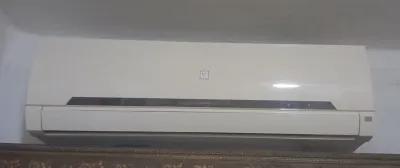 للبيع تكيف شارب 3 حصان مستعمل استعمال خفيف جداً في الهرم, الجيزة - 20,000 EGP