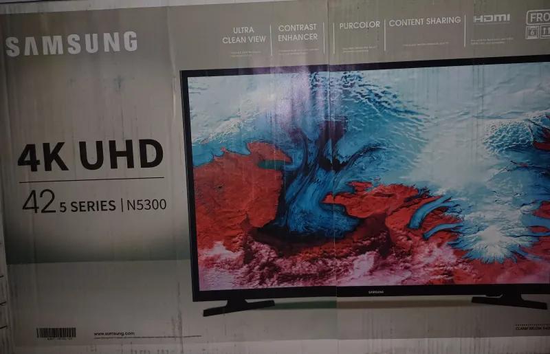 شاشة سامسونح