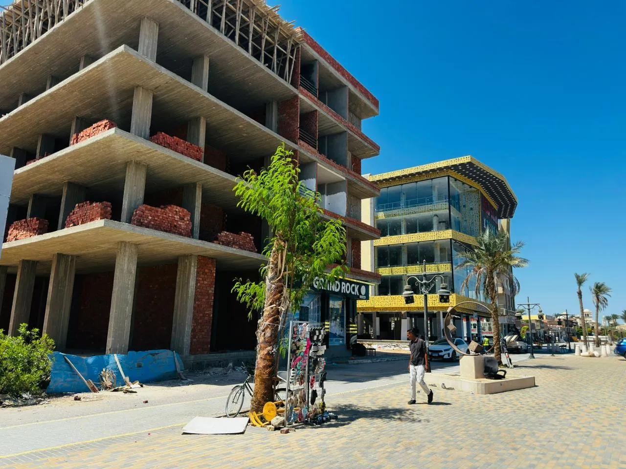 شقة 63م² غرفة واحدة بإطلالة على المسبح