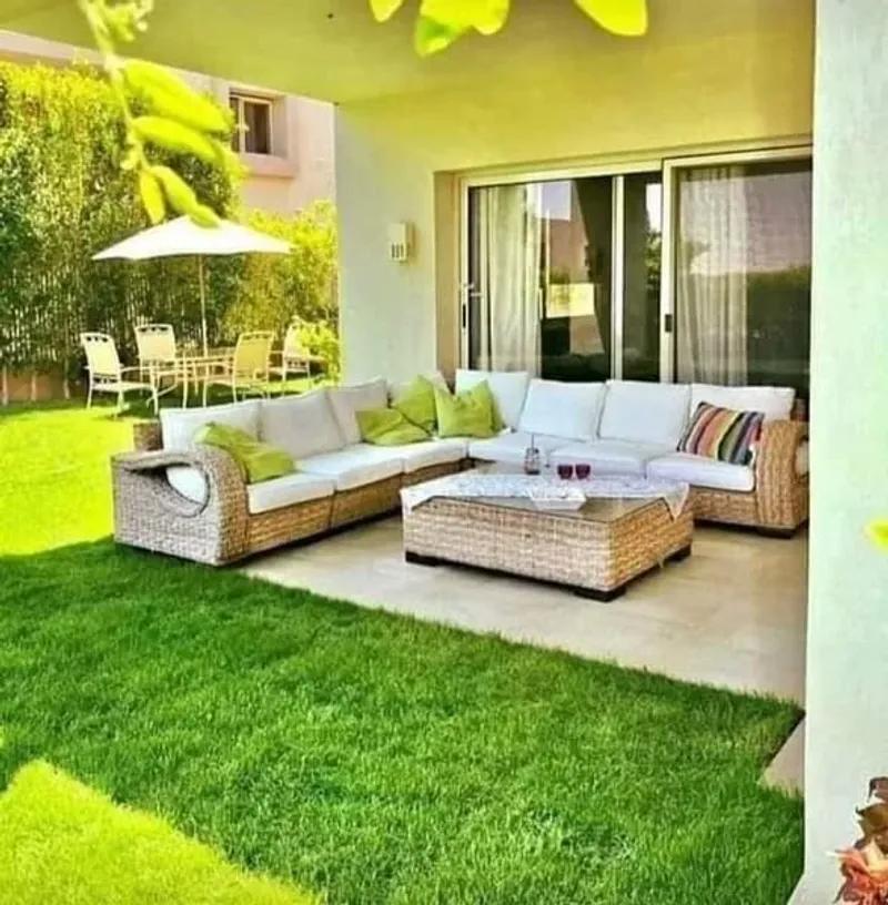 فيلا ستاندالون للبيع فى قلب التجمع الخامس فى كمبوند واتر واى