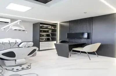 عياده للبيع متشطبه فى اميز لوكيشن فى منطقه القرنفل فيلات