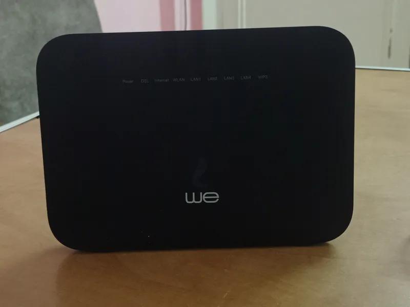 راوتر وي جديد استعمال شهرين فقط بكل مشتملاته في السادات, المنوفية - 650 EGP