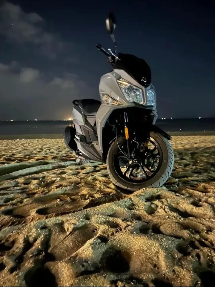 اسكوتر جيت 14 كربراتير بصمه ماشي 14 ألف كيلو حالة نضيفه جدا