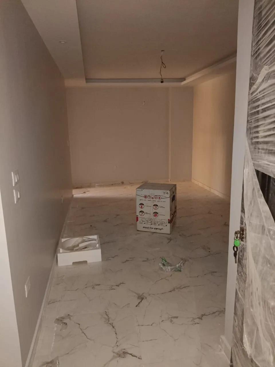 شقة للبيع بلؤلؤة القاهرة الجديدة بالتجمع الخامس تشطيب راقي