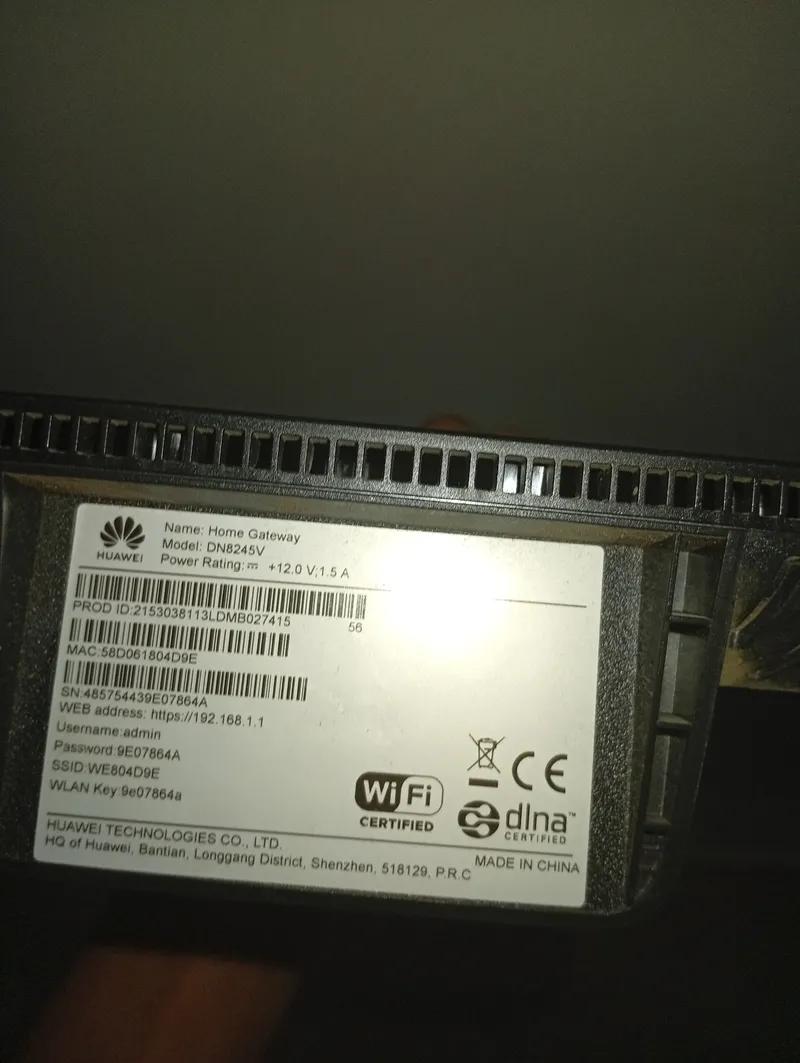 روترWEما ستغلش ولا مره معاه الشاحن فقط و الكرتونه ضاعت بسبب العزال في المعادي, القاهرة - 650 EGP