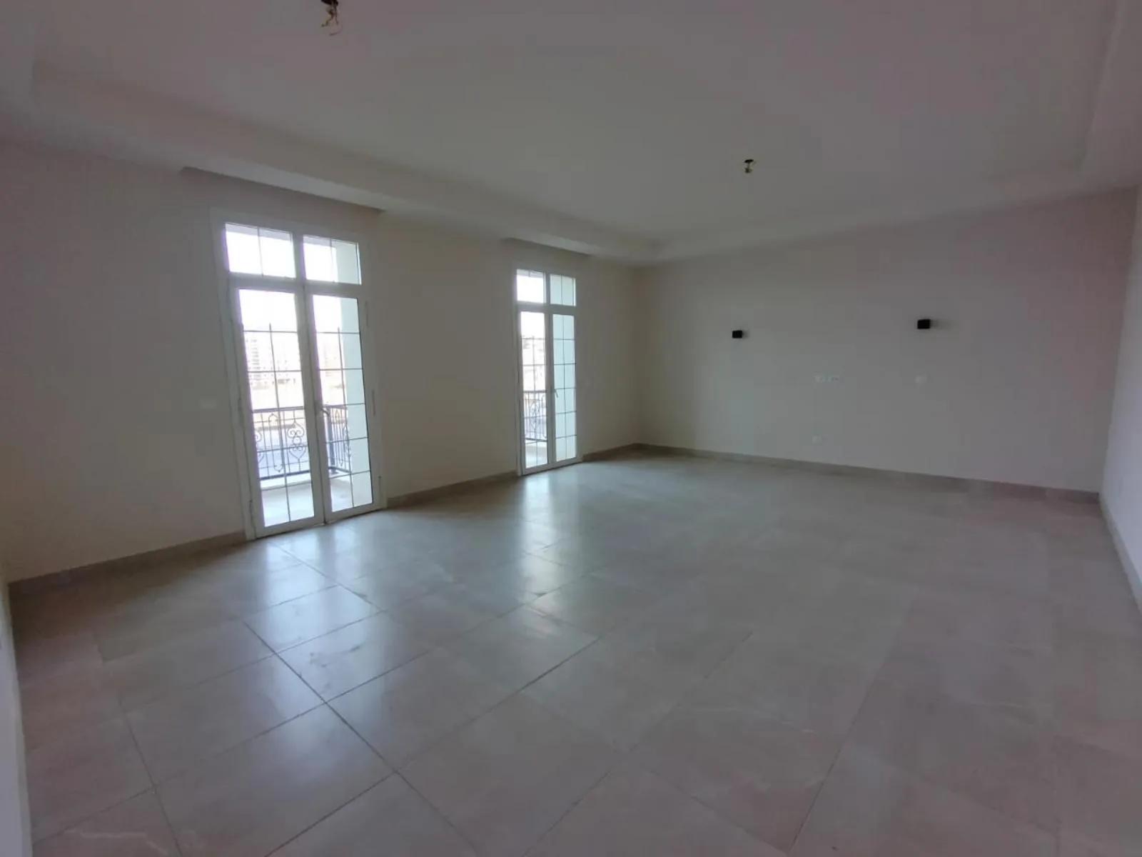 شقة للبيع في الحي اللاتيني العلمين الجديدة – أمام أبراج العلمين