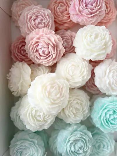 شمع علي شكل ورده تصلح ديكور يوم عيد الحب أو توزيعات للافراح في القاهرة الجديدة, القاهرة - 35 EGP