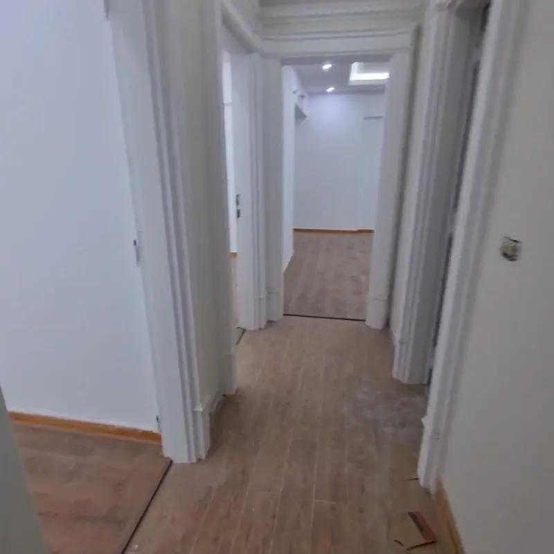 شقة للبيع في لوران