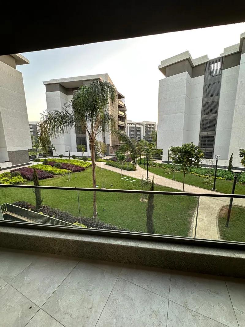 شقة مفروشة للإيجار في مدينتي بريفادو