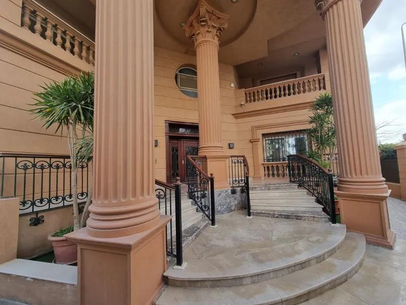 فیلا للبيع في التجمع الاول