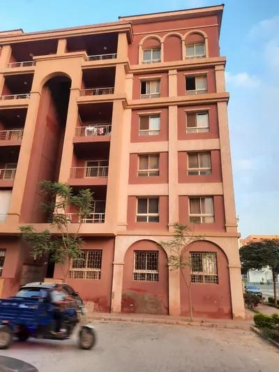 شقة نصف تشطيب دجلة بالمز ٦ أكتوبر في دجلة بالمز, طريق الواحات, 6 أكتوبر, الجيزة - 1,200,000 جنيه