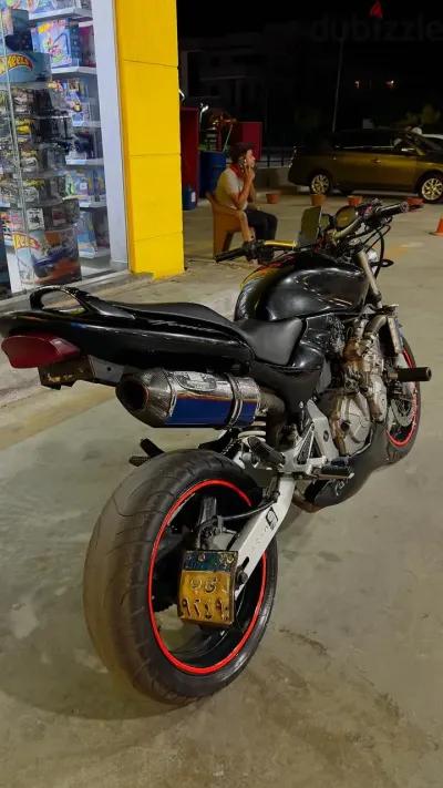 هوندا هورنت 2002