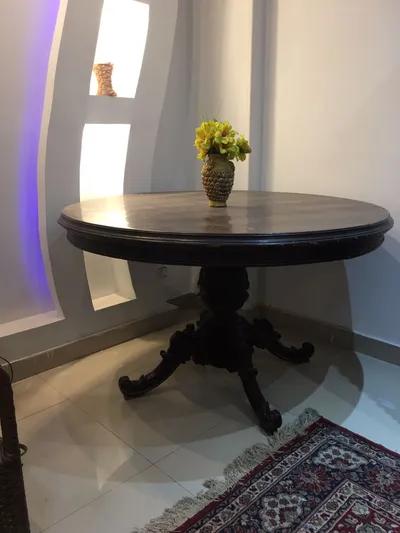 للبيع ترابيزه خشب زان مستديره بحاله ممتازه في مدينة نصر, القاهرة - 2,000 EGP