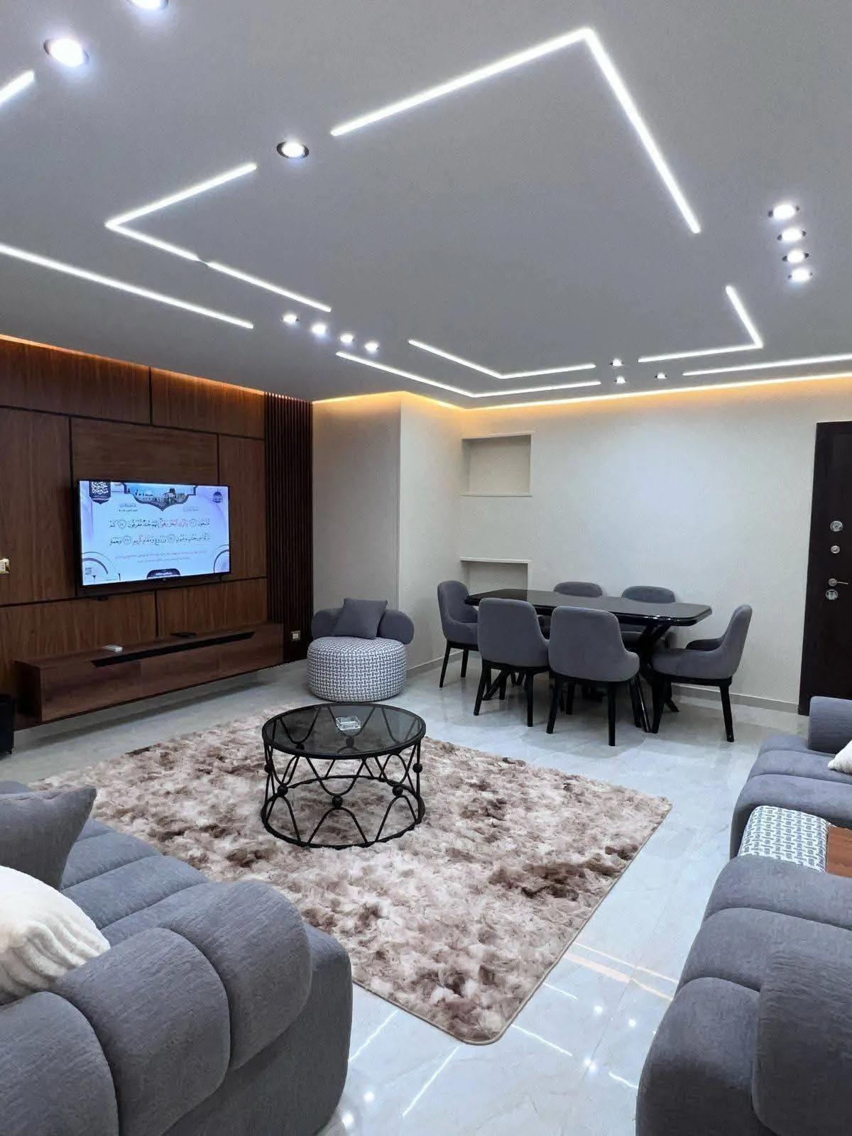 شقة مفروشة فاخرة VIP للايجاراليومى والشهرى بارقى احياء الدقى