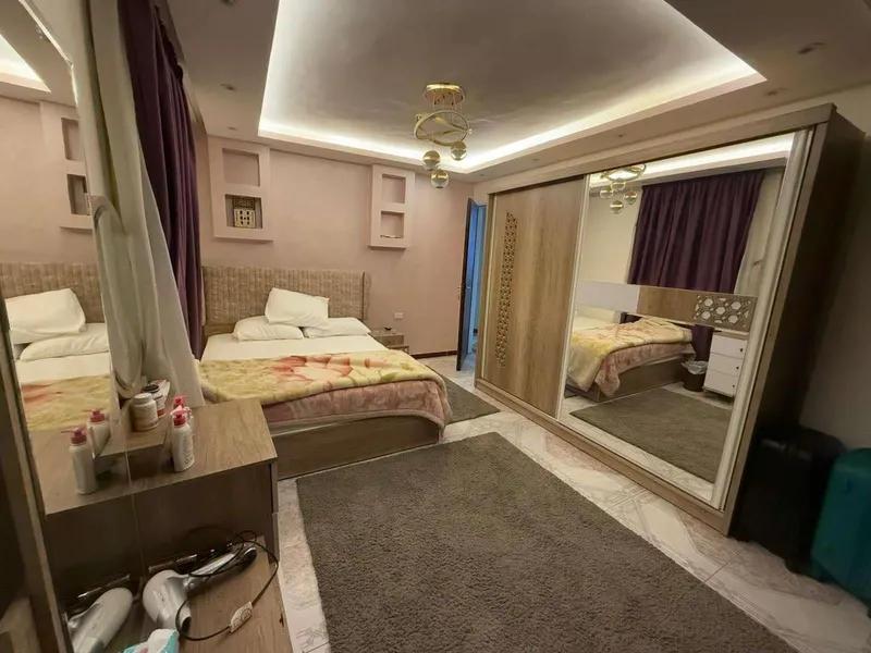 م المالك مباشرشقة مفروشة فاخرة جدا فى المهندسين شارع السودان