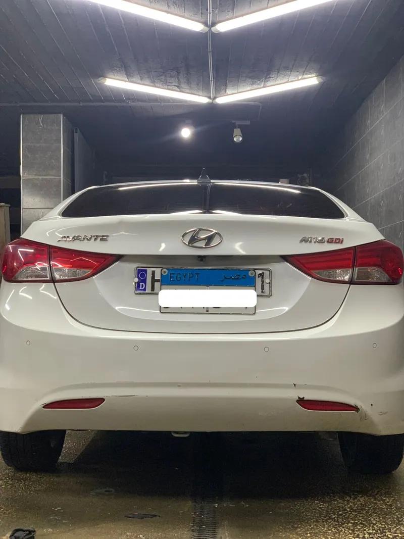 هيونداي افانتي 2011