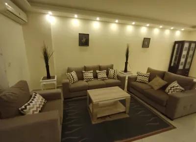 شقة للبيع في الحي الثاني عشر