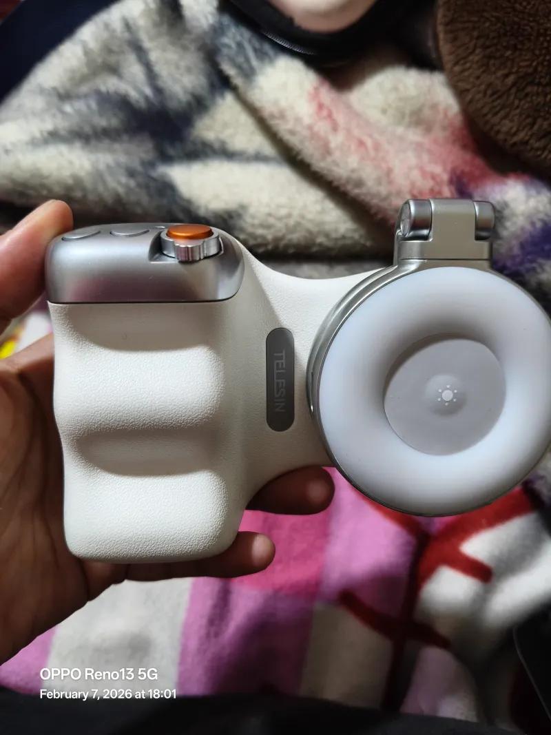 Telsin magnetic grip and ring