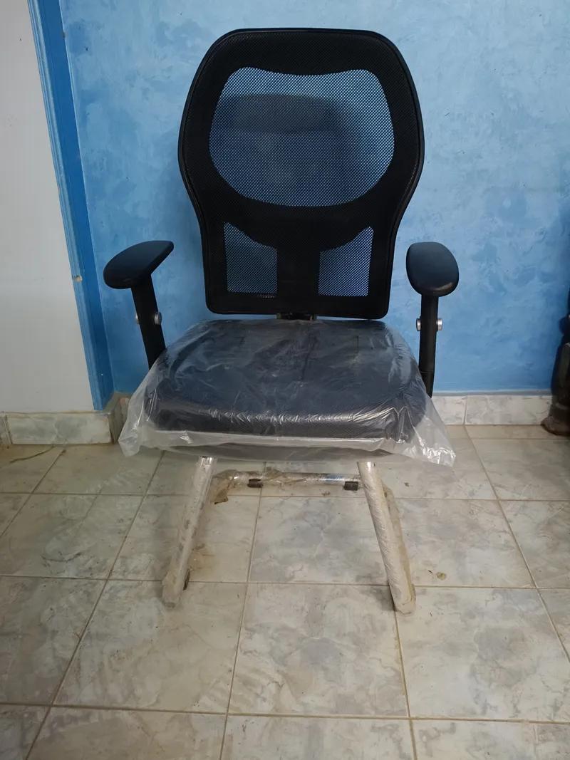 كرسي مكتب ثابت بميكانيزم في المرج, القاهرة - 1,000 EGP
