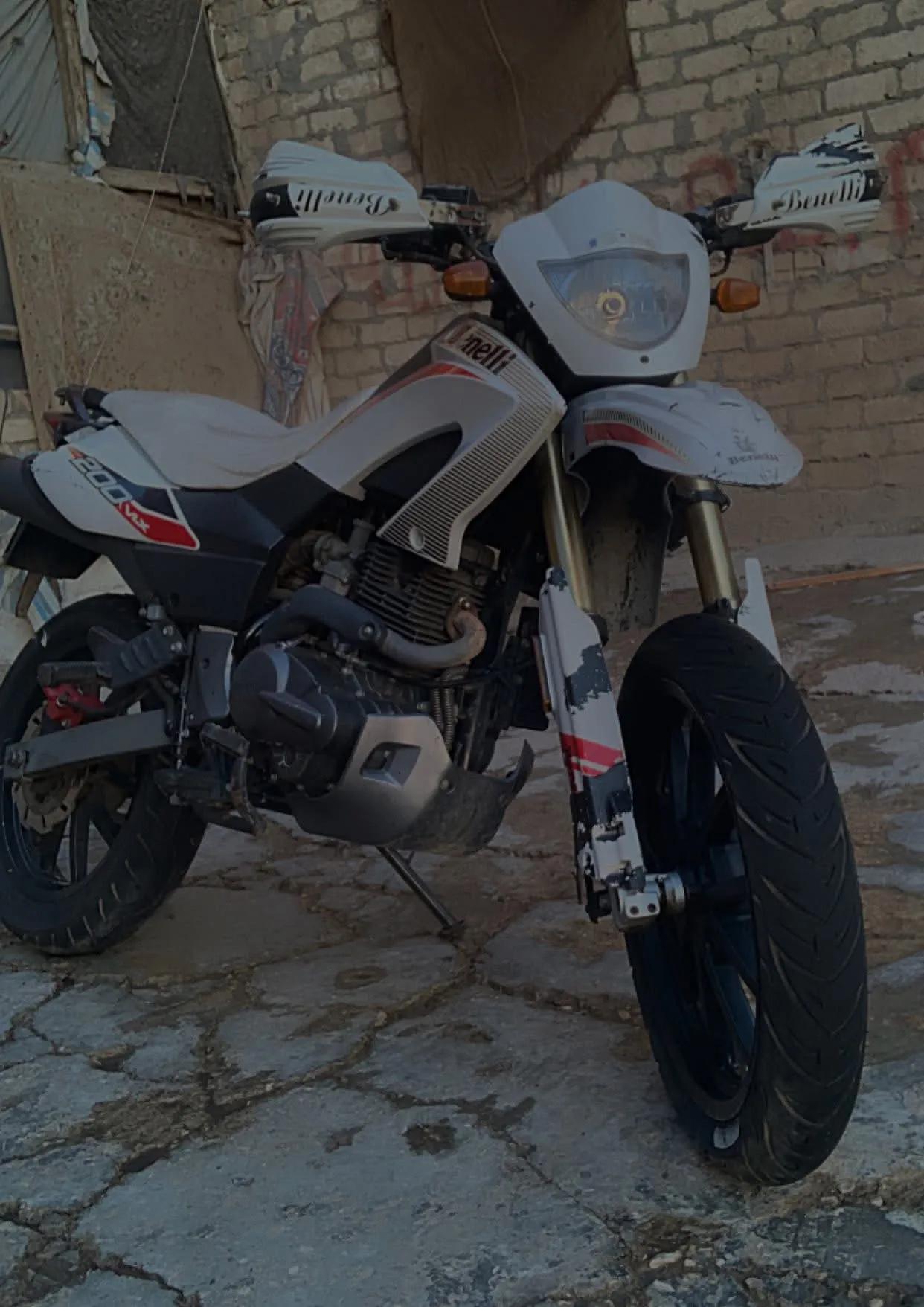 Vlx للبيع بنلي تريلا