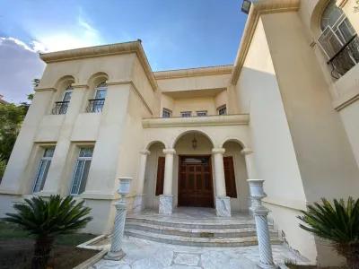 فیلا للبيع في بيفرلي هيلز