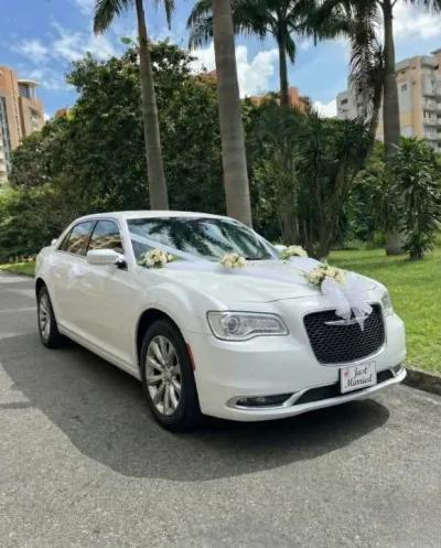 ليلة العمر ببرستيج ملكي.. إيجار كرايسلر زفاف VIP! في مصر الجديدة - هليوبلس, القاهرة - 1,200 جنيه